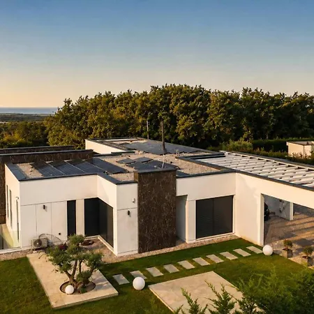 Villa Gioia - Near Porec Pool Sauna And Sea View *