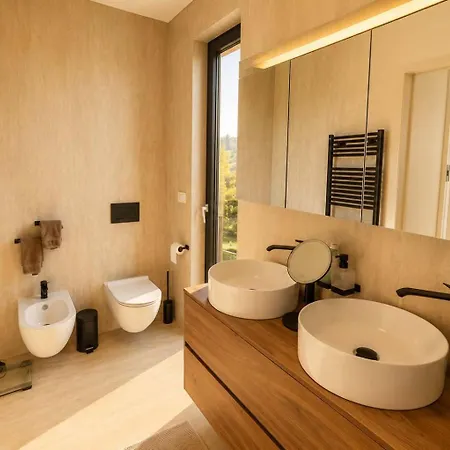 Villa Gioia - Near Porec Pool Sauna And Sea View