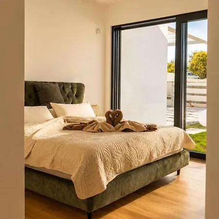 Villa Gioia - Near Porec Pool Sauna And Sea View *