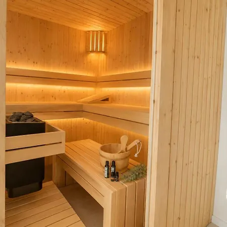 Gioia - Near Porec Pool Sauna And Sea View Vila *
